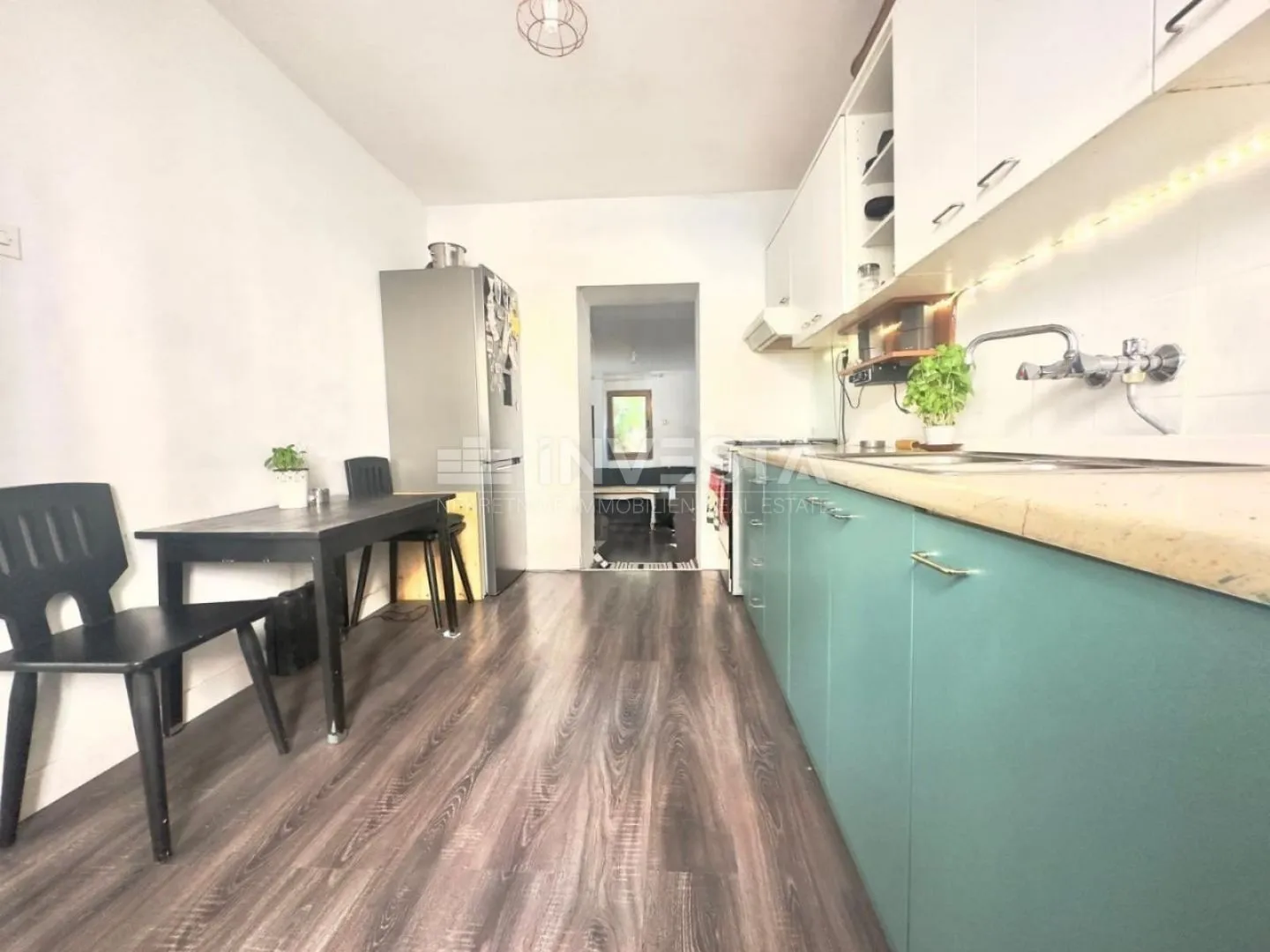 Pula, kuća 100 m od Arene. dvije terase, dvorište - PRILIKA! - cover