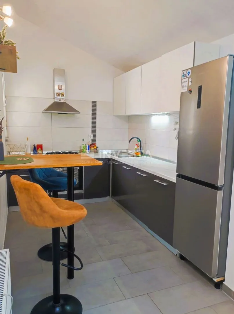 Pula, Monvidal, stan 3SS, 2 kupaone, lift, parking - cover