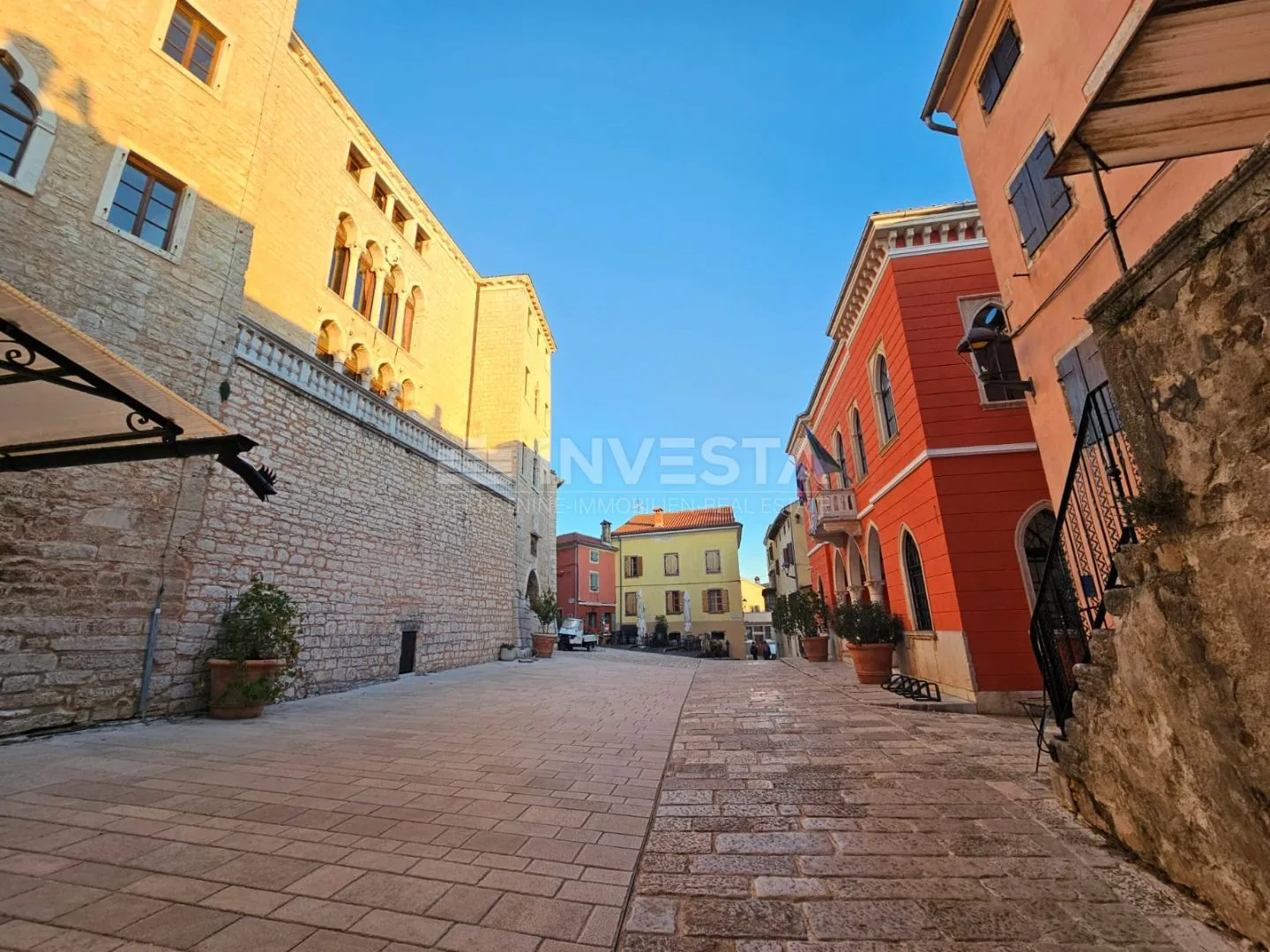 Bale, autentična kamena kuća - cover