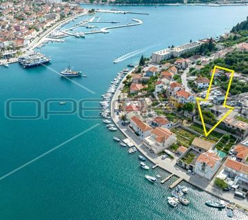 Investicijska prilika uz more, Vela Luka, 645 m2 parcela sa starinom - cover