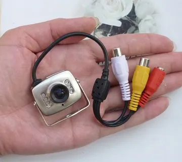 Mala mini SIGURNOSNA NADZORNA KAMERA + NOĆNO SNIMANJE - cover