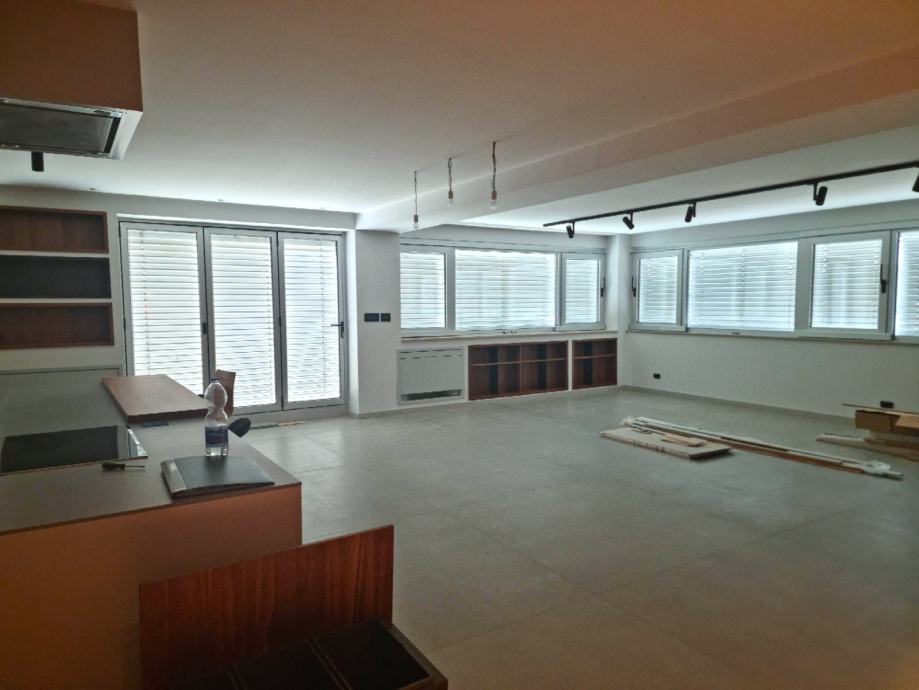 istra-pula-novogradnja-luksuzan-penthouse-240m2-dizajnerskim-slika-217488173