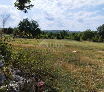 ISTRA, VIŠNJAN - Građevinsko zemljište za gradnju 5 vila - cover