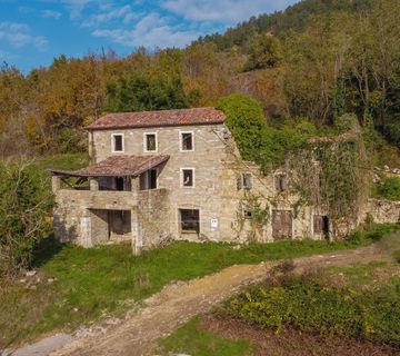 Motovun, kamena kuća na osami s otvorenim pogledom - cover