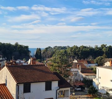 Poreč, stan na dobroj lokaciji s pogledom na more - cover