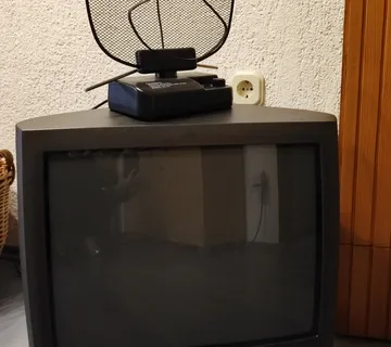 TV PHILIPS - cover
