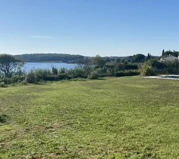 MEDULIN-KUĆA 1.RED DO MORA SA 6600 M2 PARCELOM NA PRODAJI (prodaja) - cover