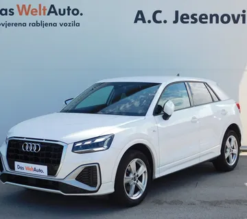 Audi Q2 30TFSI S line + - cover