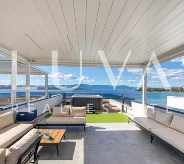 Krk, Omišalj, luksuzni apartman s krovnom terasom uz more, na prodaju - cover