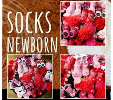 Set za bebe djevojčice (čarapice i trakica za kosu). - cover