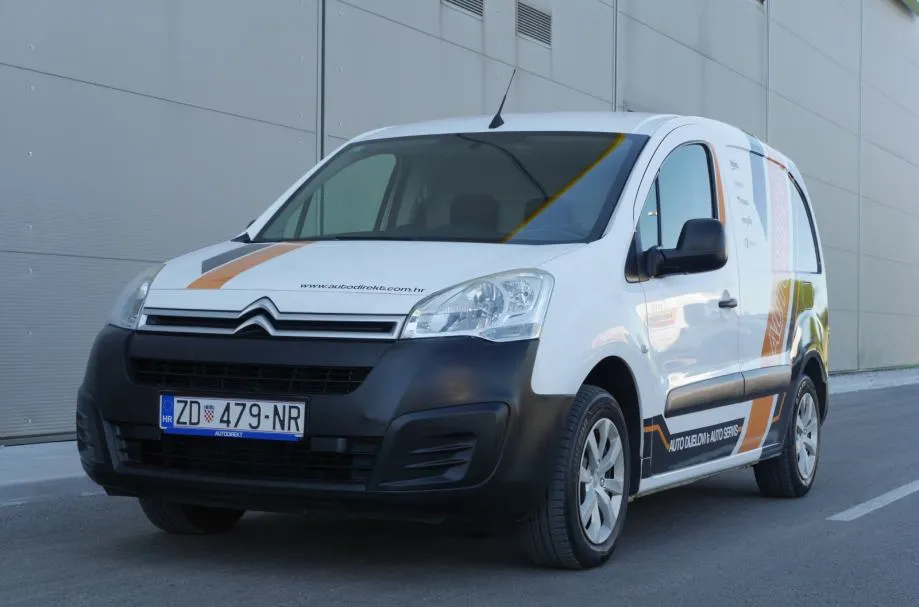 Citroen Berlingo | BlueHDi 100 ks | 3 sjedala | Navi - cover