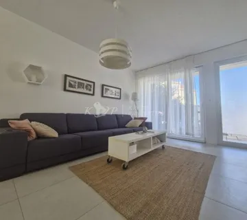 Moderan stan u Cavtatu, 77 m2 + VRT + BAZEN (prodaja) - cover