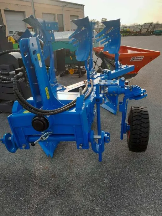 PLUG OKRETAČ TROBRAZNI 14" (2+1) mogućnost skidanja treće brazde - cover