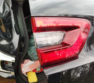 RENAULT KADJAR 2015 ZADNJE LAMPE GEPEKA - cover