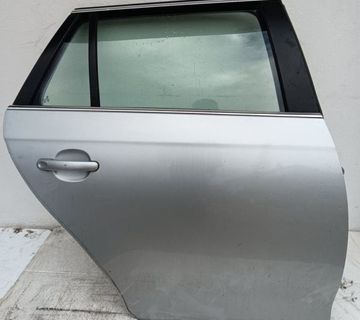 VRATA ZADNJA DESNA VW GOLF 6 SW - cover