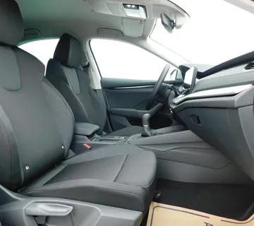 12742 Škoda Octavia FL Essence 2.0 TDI - cover