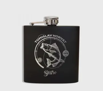 Personalizirana crna pljoska za ribiče - cover