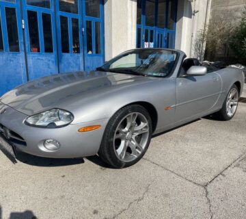 Jaguar XK8 4,0V8 automatik - cover