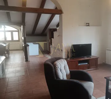 Donja Vežica, komforna etaža 125m2, renovirana 2015g - cover