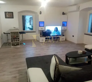 RIJEKA, OREHOVICA 75M2, TERASA RENOVIRANI STAN - cover