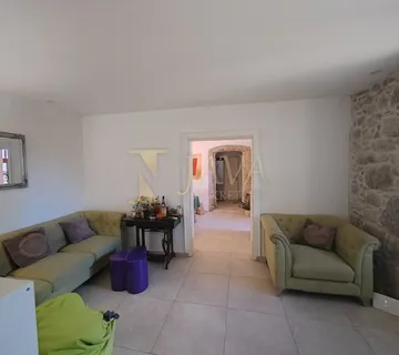 Opatija, Volosko – Stan + apartman u staroj jezgri, blizu mora! - cover