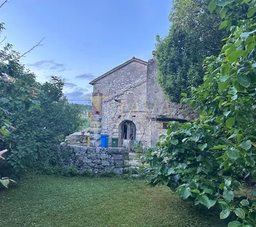 Kuća 134 m2 +okućnica 858 m2 - cover