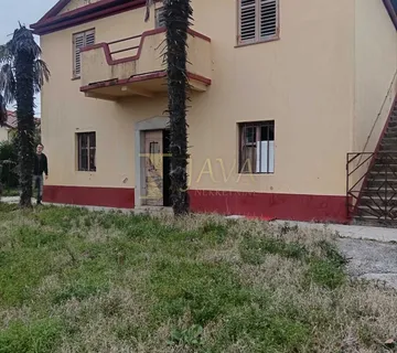 	Rubeši – kuća 300 m² + građevinski tereni - cover