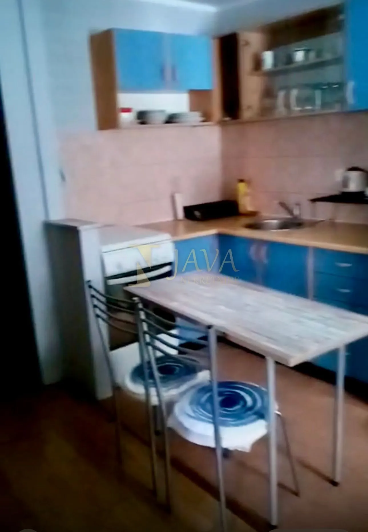 	Centar, 1s stan - cover