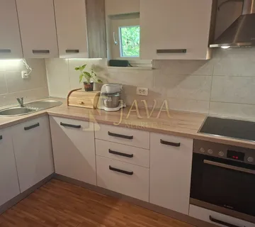 VIŠKOVO – prizemlje 65 m², 2s+db, terasa, parking - cover