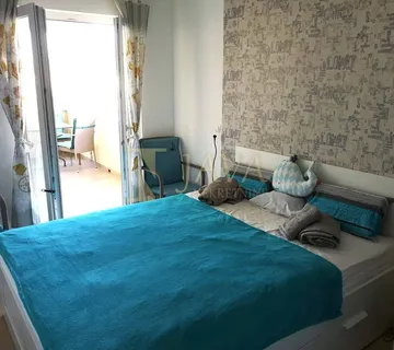 	Senj, 1S+DB, uređen stan s balkonom, pogledom i parkingom! - cover