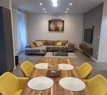 	Belveder, novo uređen 2s+DB s terasom i vrtom - cover