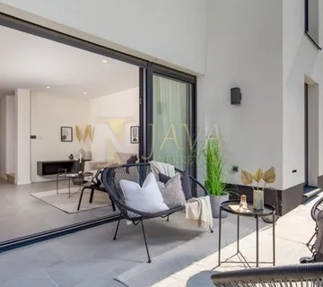 Novogradnja, luksuzna dvoetažna namještena kuća 3s+db - cover