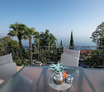 OPATIJA,PUNTA KOLOVA luksuzan stan u vili, 3s+db,  drugi red od mora  - cover