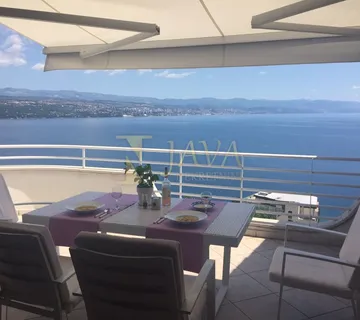 Opatija, Dvoetažni stan na odličnoj lokaciji - cover