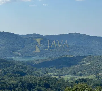 	Draguć, samo kod nas! kamena ruševina u centru sela - cover