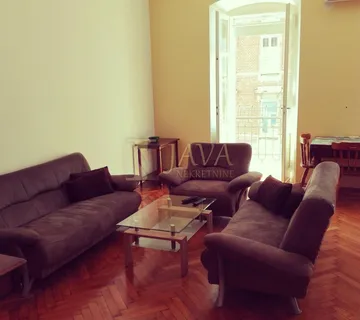 Centar Rijeke – 2S+DB s terasom i loggiom, 78 m², 2.kat - cover