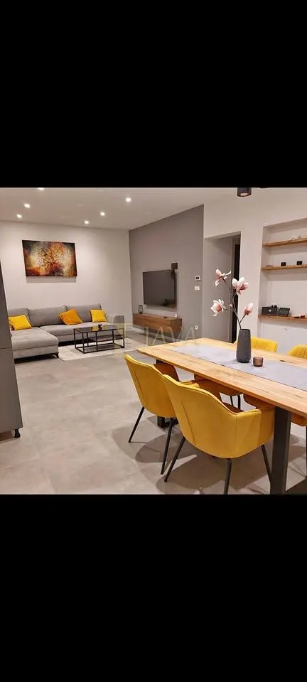 	Belveder, novo uređen 2s+DB s terasom i vrtom - cover