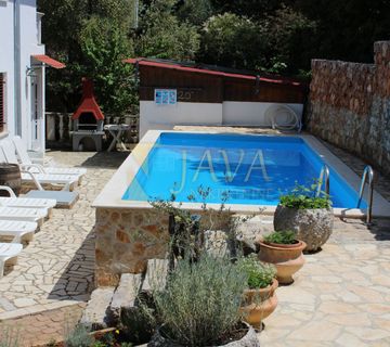 Risika/Vrbnik, Samostojeća kuća s 3 apartmana, bazen - cover