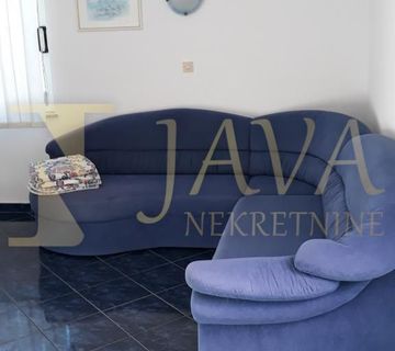 Novi Vinodolski, 169 m2 + 200 m2 okućnice na TOP lokaciji, prilika! - cover