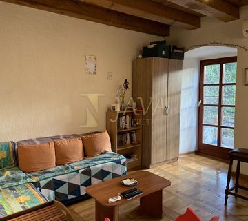MLAKA, PRIZEMNI STAN S OKUĆNICOM 82 M2, 3 S KL - cover