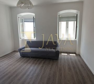 Mlaka, potpuno renoviran, 74 m2, 3 S KL, 2. kat - cover