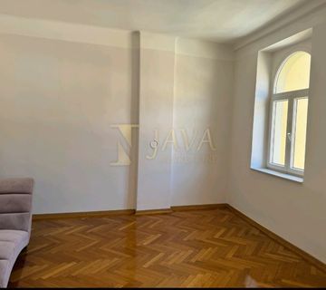 Opatija/Centar, Jedinstvena nekretnina, 200 m2 - cover