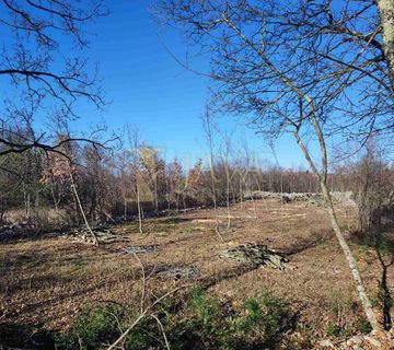 Malinska/Kremenić,ravan,očišćeni,građevinski teren,760m2, 2,5km od mora - cover