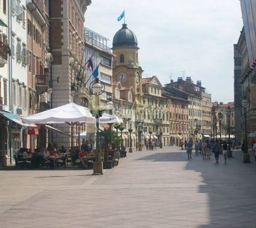 RIJEKA, KORZO, 109 M2, 4 S KL SA DVA ULAZA - RIJETKOST - cover