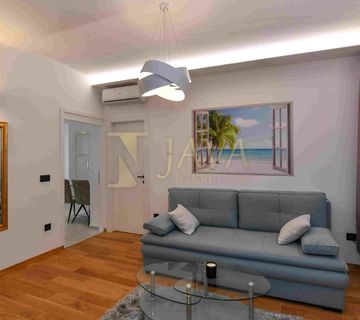 Opatija - Centar, 1 S+DB, Prodaje se kompletno uređen - cover