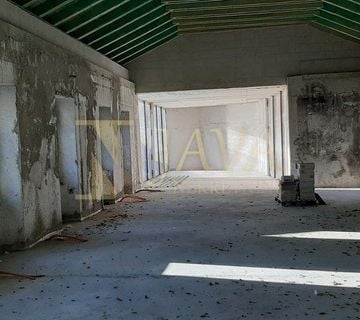 KRIMEJA, POSLOVNI PROSTOR 450 M2 - cover