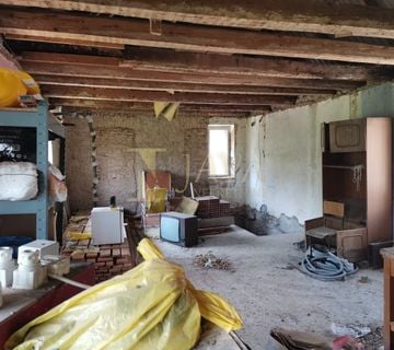 Lič/Fužine, Samostojeća kuća s 300 m2 okućnice - cover