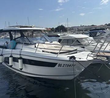 JEANNEAU CAP CAMRAT 10.5 WA U ODLIČNOM STANJU - cover