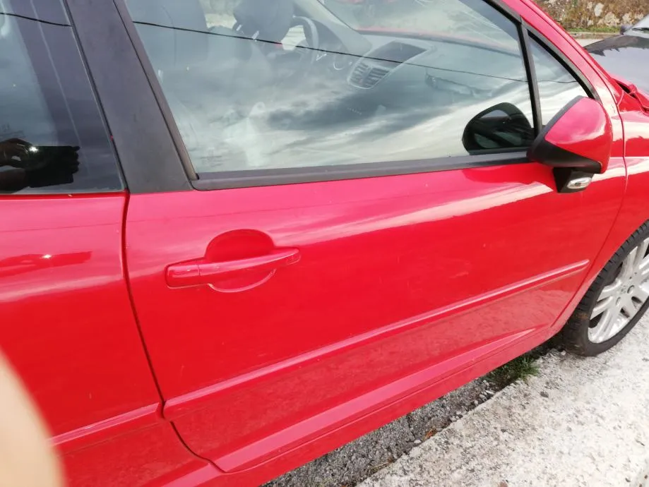 Peugeot 207 vrata - cover