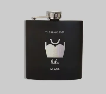 Personalizirana crna pljoska za mladoženju i mladu - cover